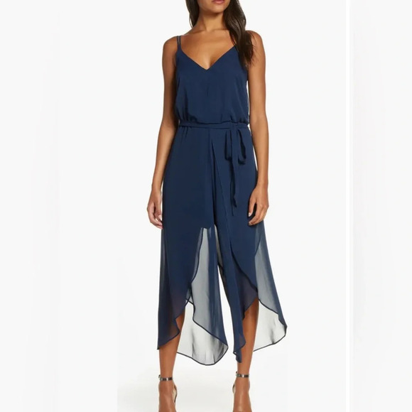 Vince Camuto Pants - Vince Camuto Chiffon Navy Blue Crop Jumpsuit Size 2